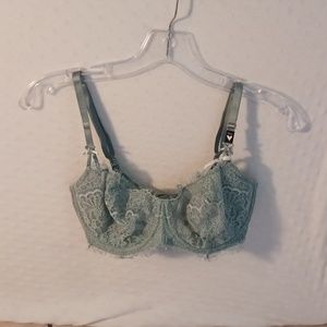 Victoria's secret bra's various sizes,comes in black,white,pink,rose & green